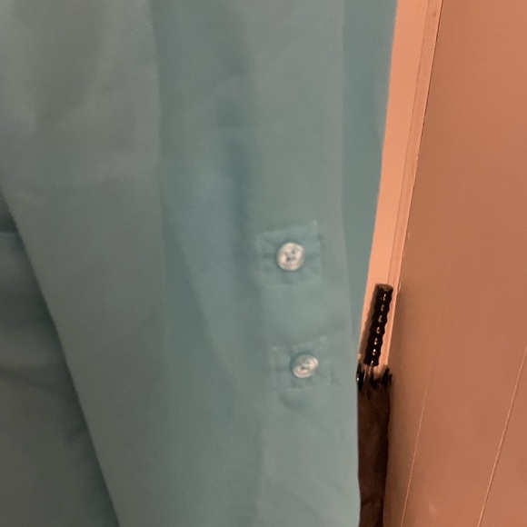 Womens blouse from the express size medium, teal in color - Picture 3 of 4